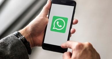 WhatsApp introduces a new feature to notify users about unread messages.